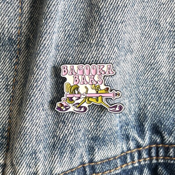 Logo pin badge